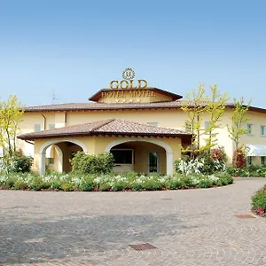 Gold Hotel